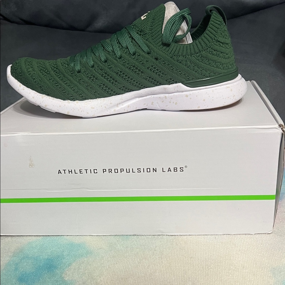 APL Women's Techloom Wave Dark Green Sneakers